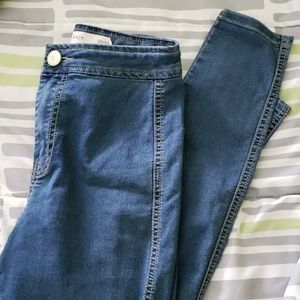 Hug waisted jeans
